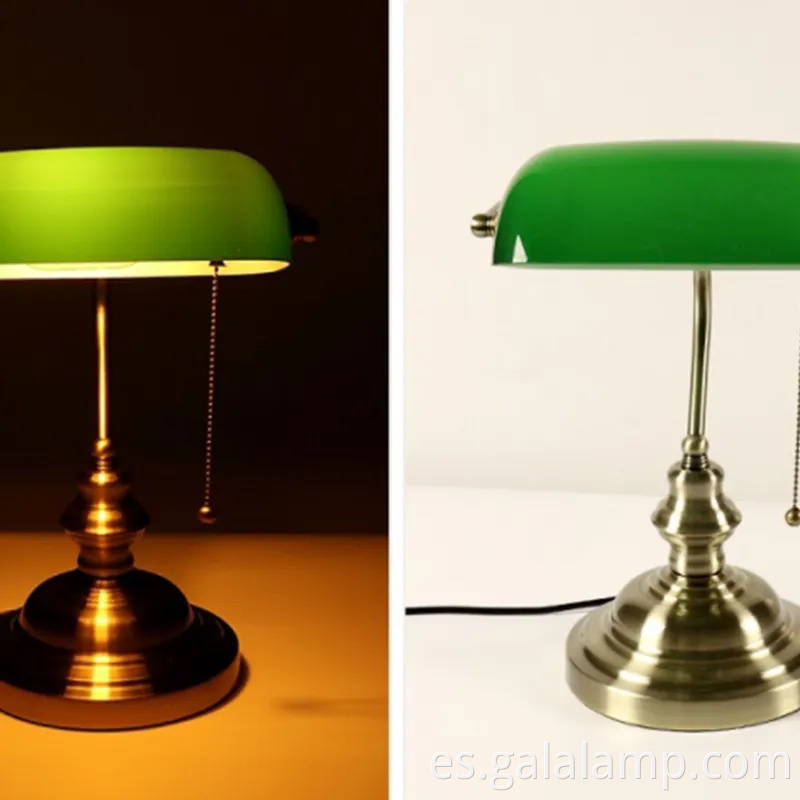 Lámpara de mesa de bronce americano clásica vintage para dormitorios elegantes